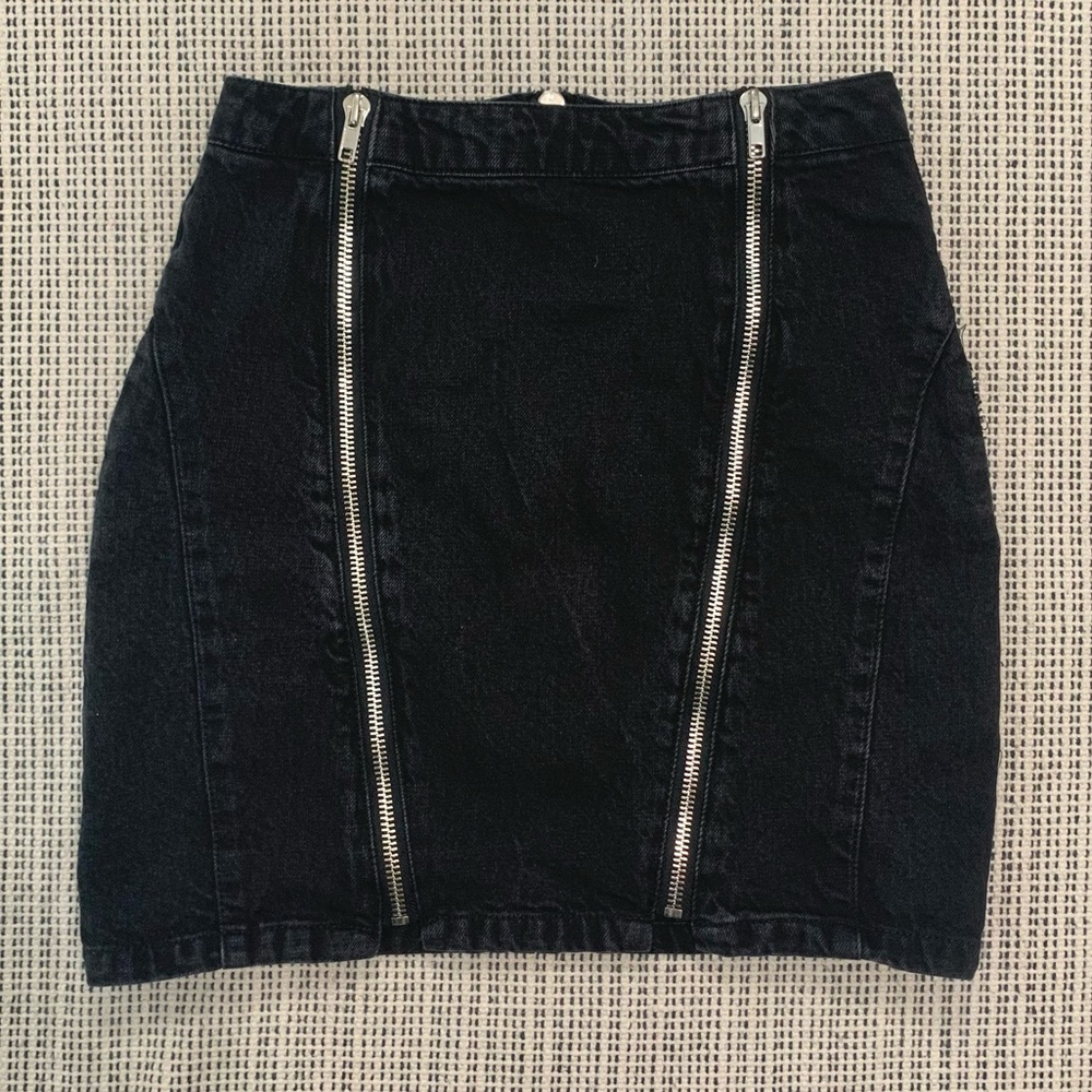 Missguided Faded Black Denim Mini Skirt US 2